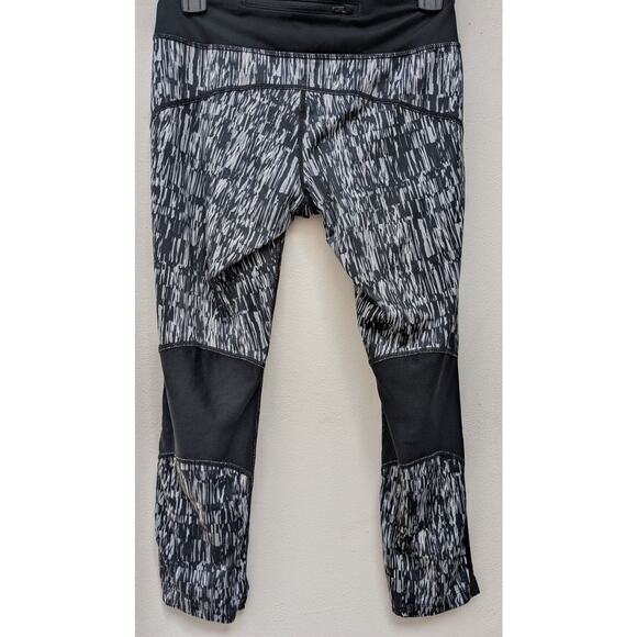 Nike Dri-Fit Womens Leggings Capri Running Patterned Stripes Black Gray Small - Picture 14 of 14